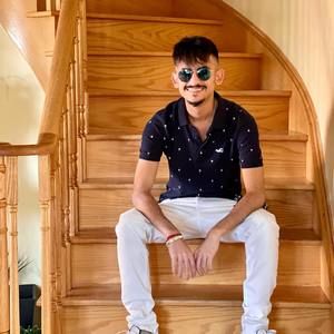 Meet your Posher, Pranav